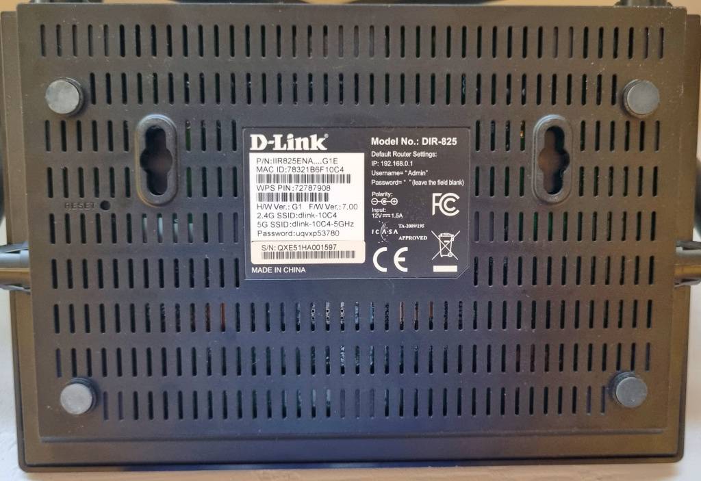 Wireless Routers Dlink DIR825 WiFi Gigabit Router (No power cable